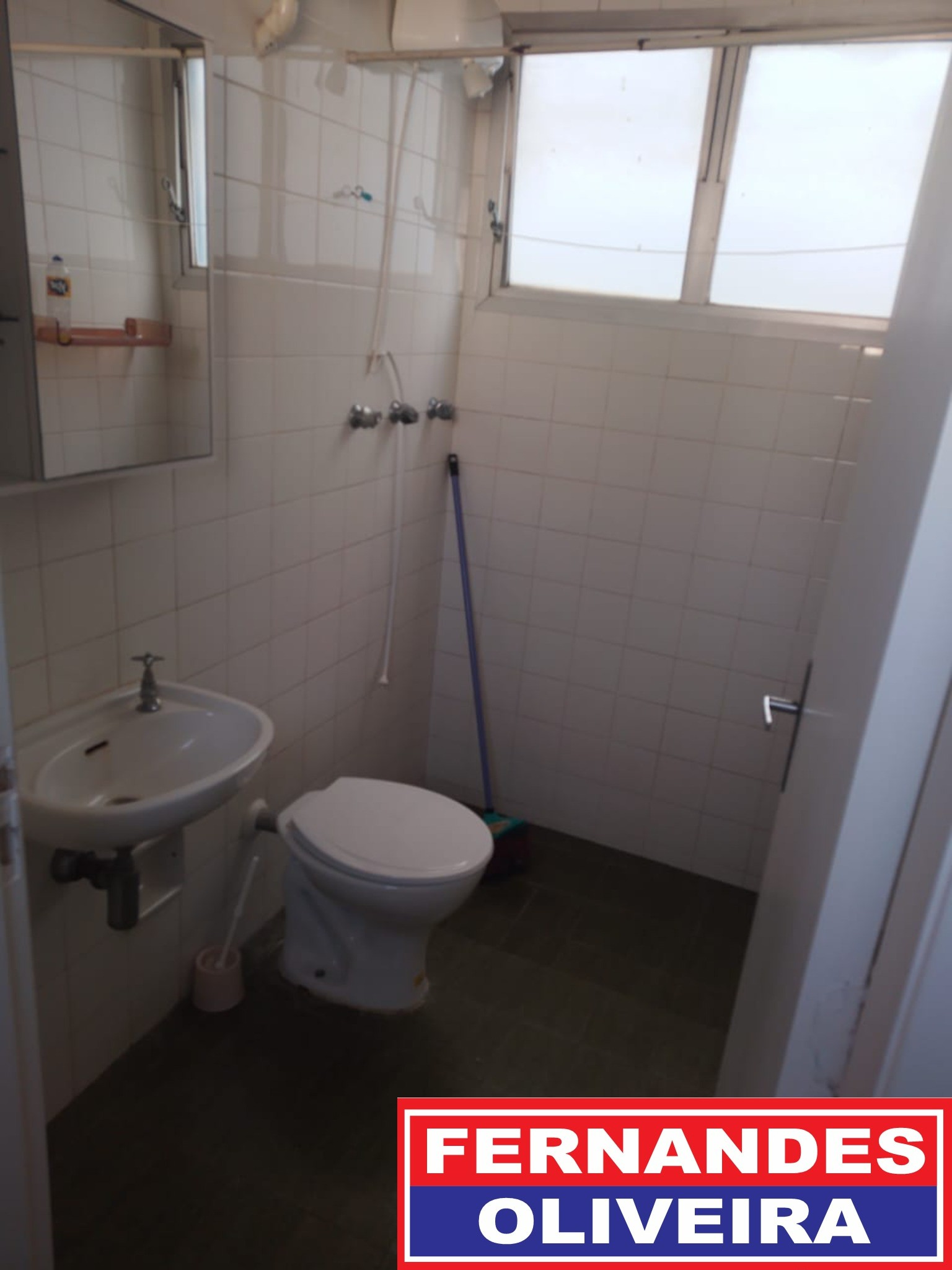 Casa para alugar com 4 quartos, 636m² - Foto 27