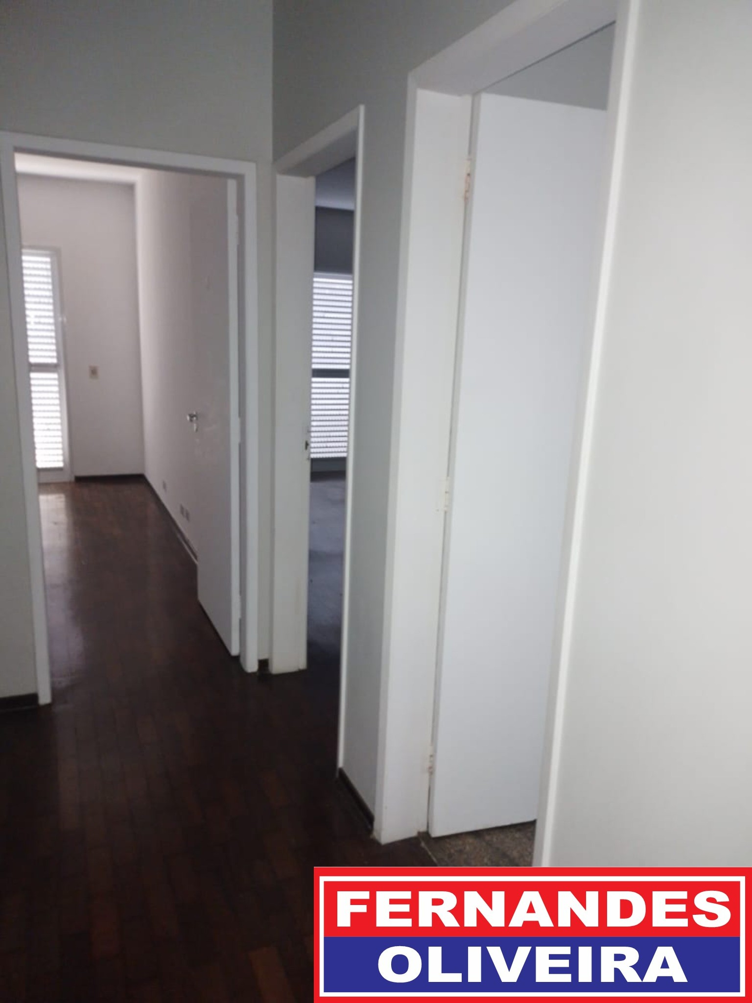 Casa para alugar com 4 quartos, 636m² - Foto 32