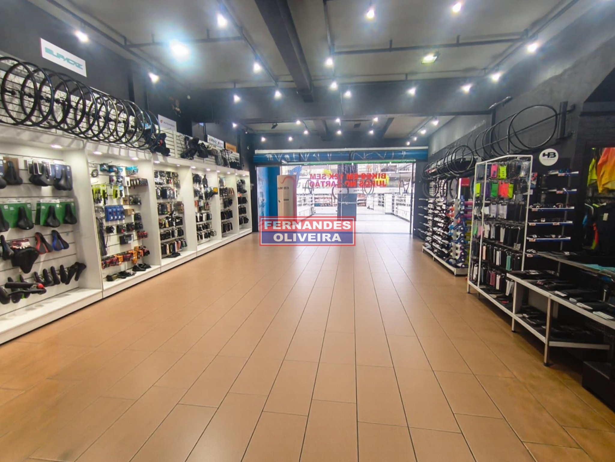 Prédio Inteiro - Foto 1