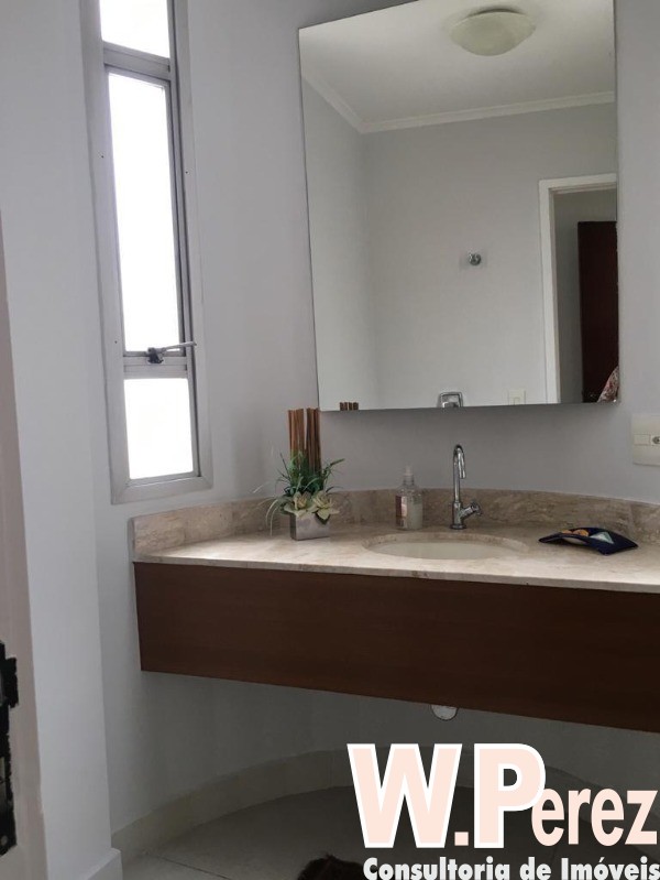 Apartamento para alugar com 3 quartos, 196m² - Foto 16