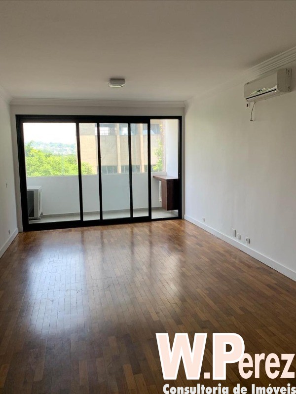 Apartamento à venda com 3 quartos, 128m² - Foto 2