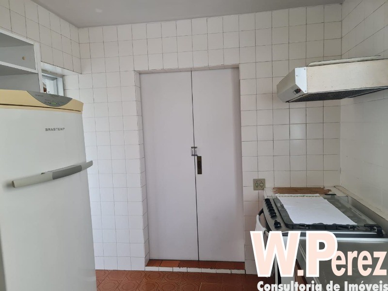 Apartamento à venda com 3 quartos, 240m² - Foto 18