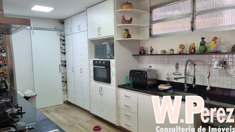 Apartamento à venda com 3 quartos, 141m² - Foto 7