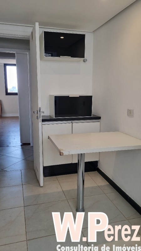 Apartamento para alugar com 3 quartos, 144m² - Foto 4