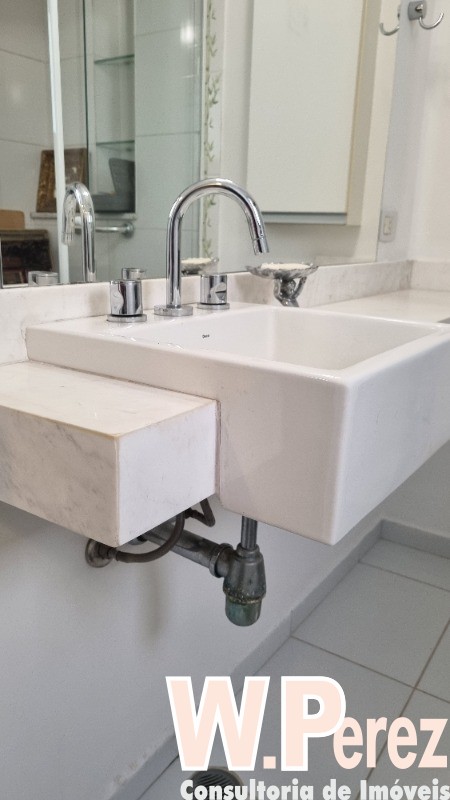 Apartamento para alugar com 3 quartos, 144m² - Foto 23