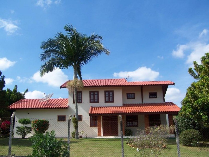 Fazenda à venda com 4 quartos, 300m² - Foto 1