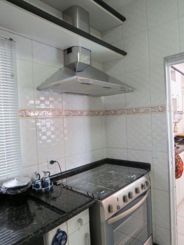 Casa de Condomínio à venda com 3 quartos, 300m² - Foto 17