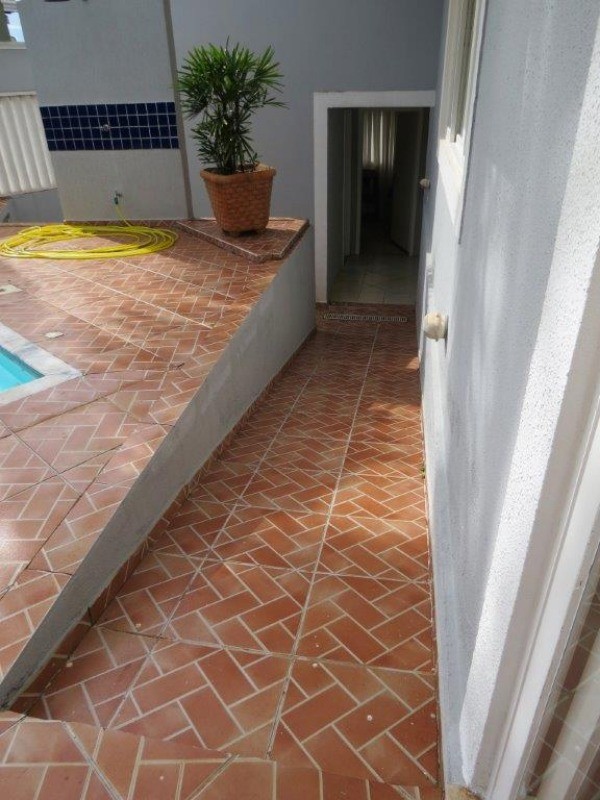 Casa de Condomínio à venda com 3 quartos, 300m² - Foto 32