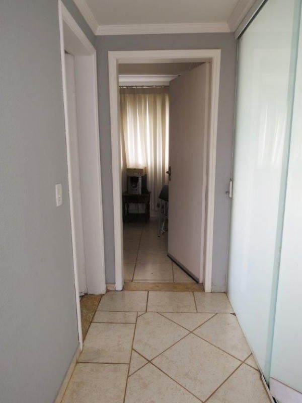 Casa de Condomínio à venda com 3 quartos, 300m² - Foto 33