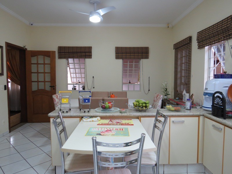 Casa à venda com 3 quartos, 190m² - Foto 21