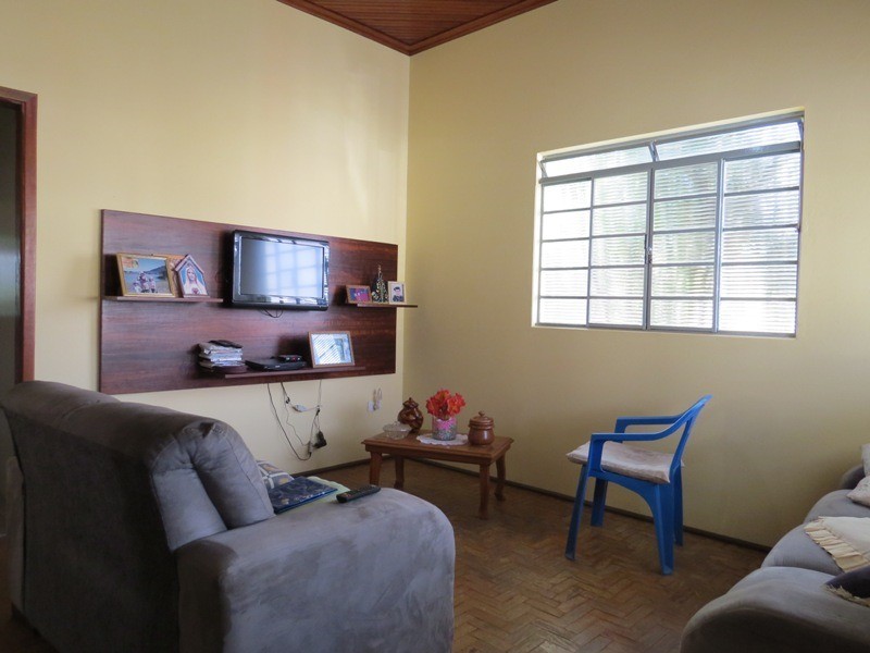 Prédio Inteiro à venda com 3 quartos, 150m² - Foto 2