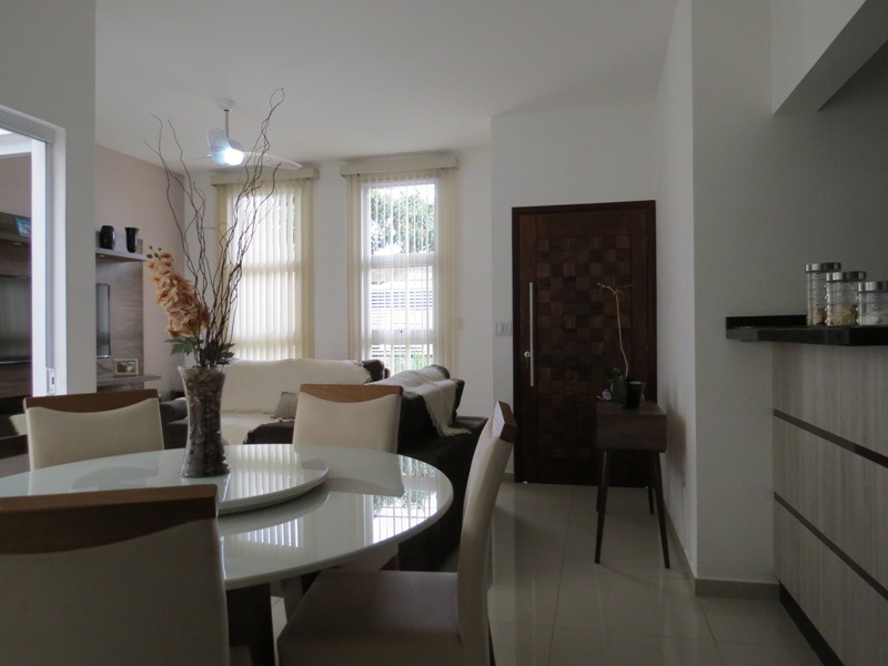 Casa à venda com 3 quartos, 138m² - Foto 19