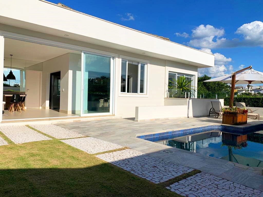 Casa à venda com 4 quartos, 332m² - Foto 4