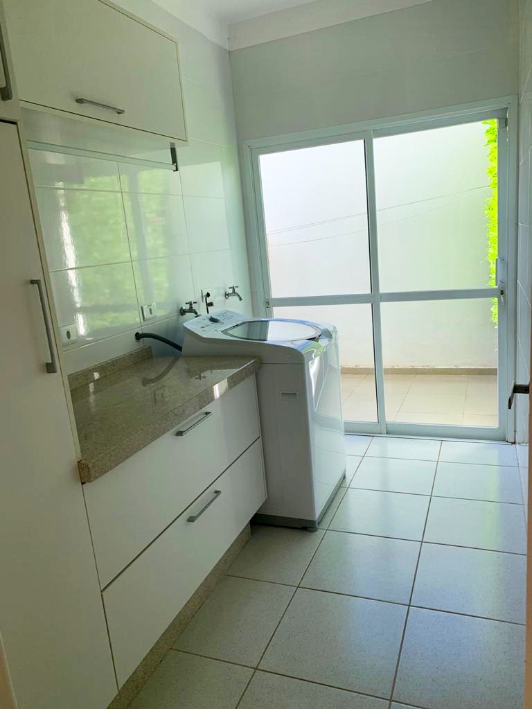 Casa à venda com 4 quartos, 332m² - Foto 17