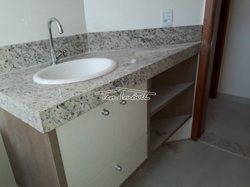 Casa à venda com 3 quartos, 175m² - Foto 14