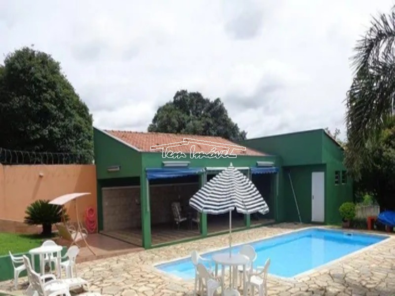 Fazenda à venda com 3 quartos, 295m² - Foto 1