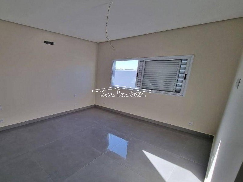 Casa à venda com 3 quartos, 271m² - Foto 11