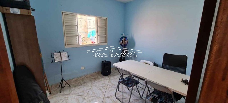 Casa à venda com 3 quartos, 97m² - Foto 9