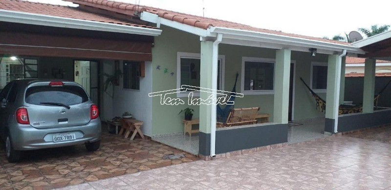 Fazenda à venda com 3 quartos, 180m² - Foto 1