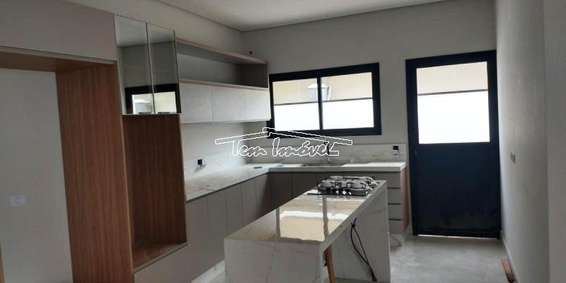 Casa à venda com 3 quartos, 200m² - Foto 7