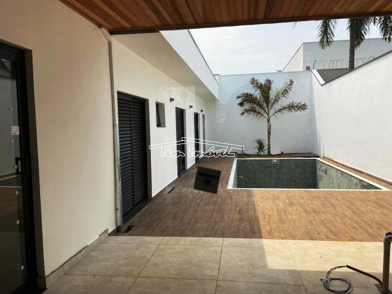 Casa à venda com 3 quartos, 200m² - Foto 2