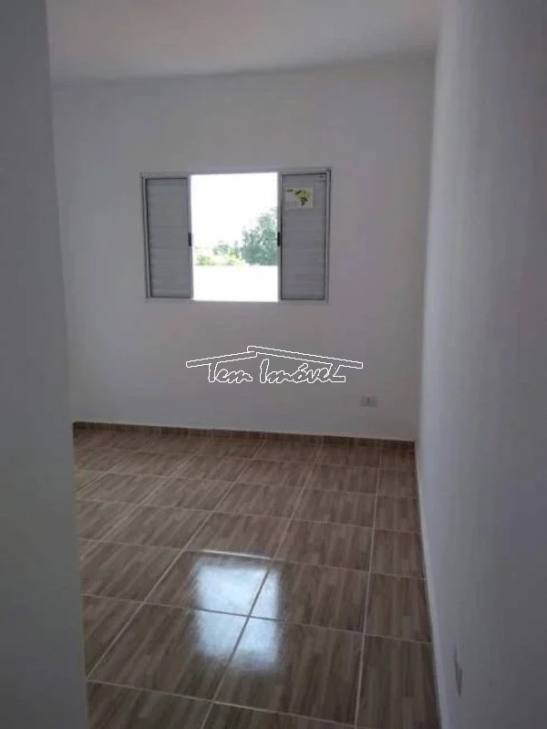 Casa à venda com 2 quartos, 60m² - Foto 6