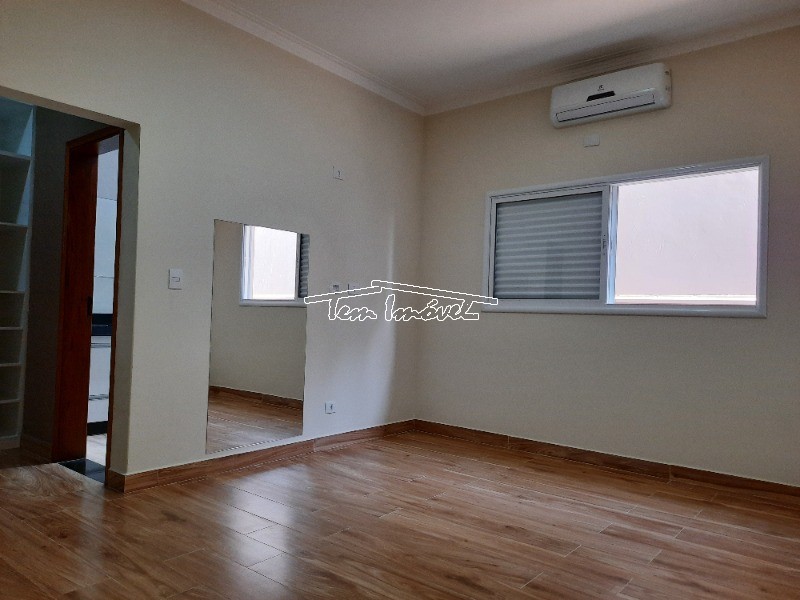 Casa à venda com 3 quartos, 200m² - Foto 24