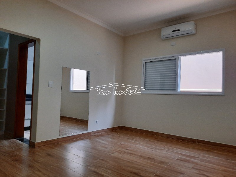 Casa à venda com 3 quartos, 200m² - Foto 25