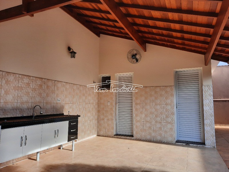 Casa à venda com 3 quartos, 200m² - Foto 35