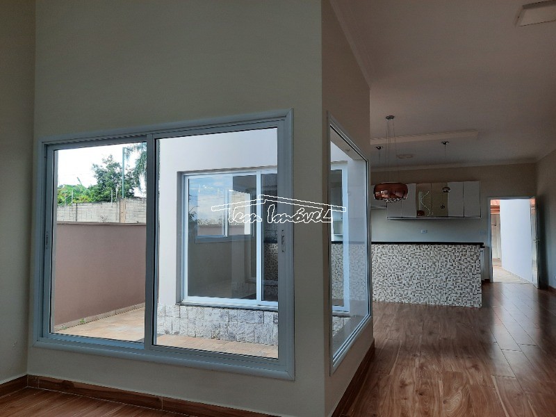 Casa à venda com 3 quartos, 200m² - Foto 5