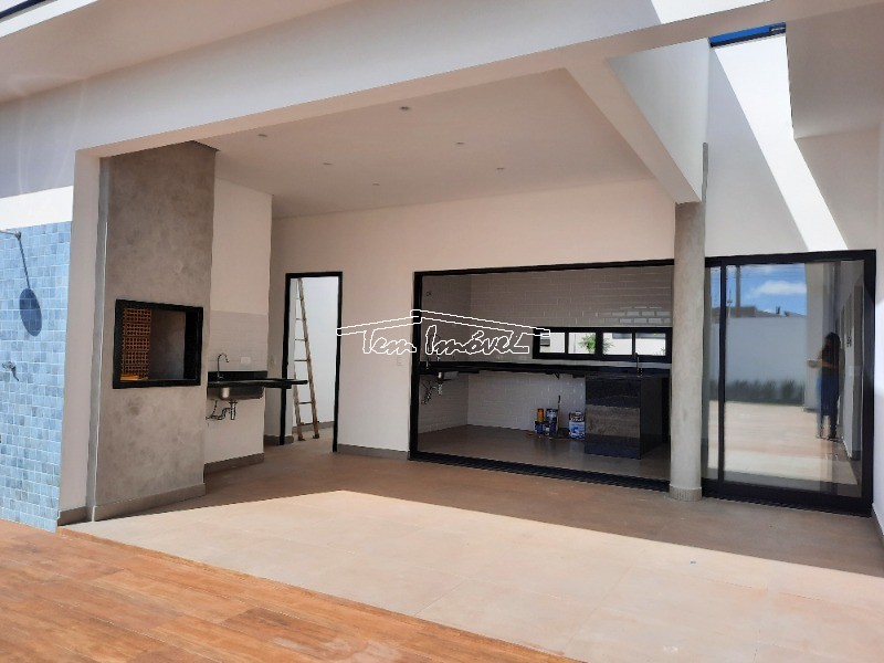 Casa à venda com 3 quartos, 220m² - Foto 22