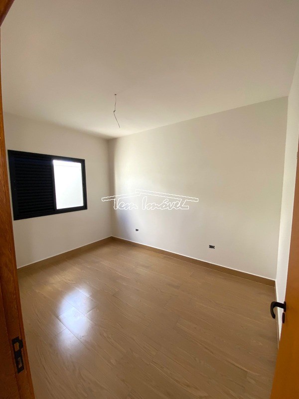 Casa à venda com 3 quartos, 182m² - Foto 8