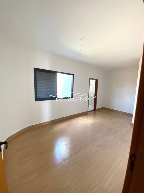 Casa à venda com 3 quartos, 182m² - Foto 13