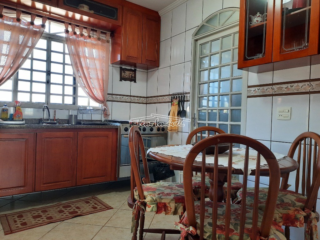 Fazenda à venda com 3 quartos, 300m² - Foto 18