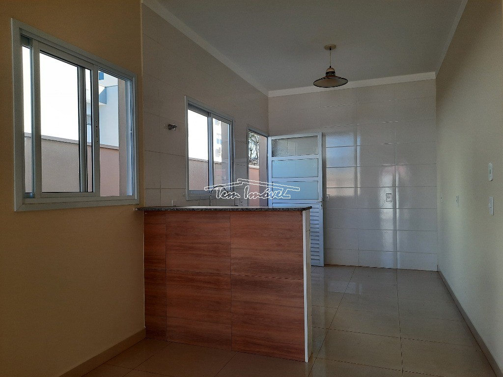 Casa à venda com 4 quartos, 150m² - Foto 3