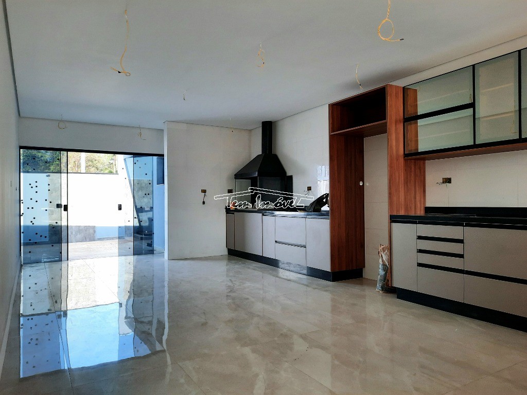 Casa à venda com 3 quartos, 166m² - Foto 6