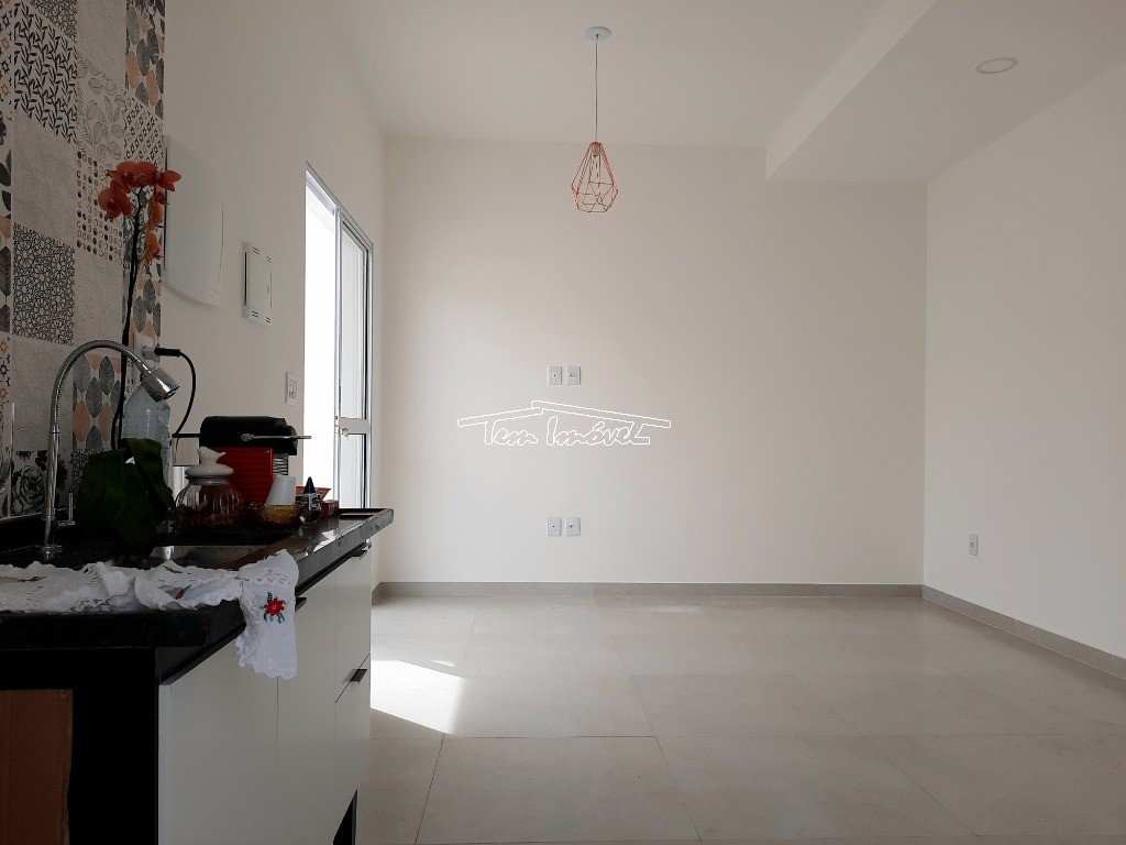 Casa à venda com 2 quartos, 57m² - Foto 5