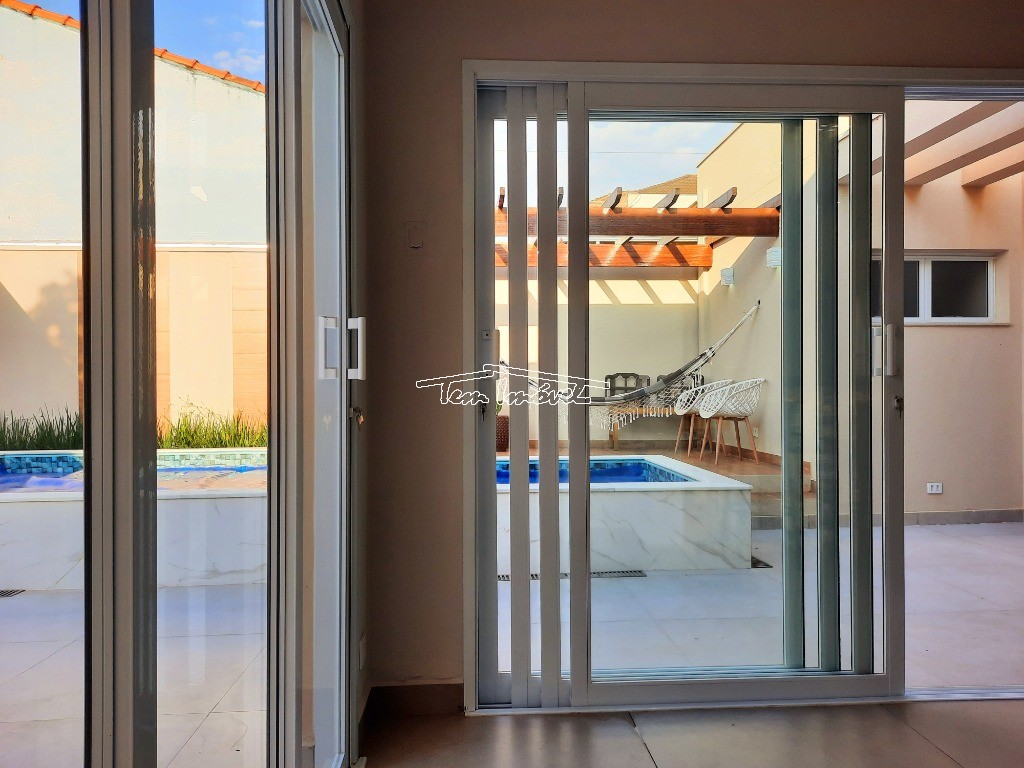 Casa à venda com 3 quartos, 224m² - Foto 18