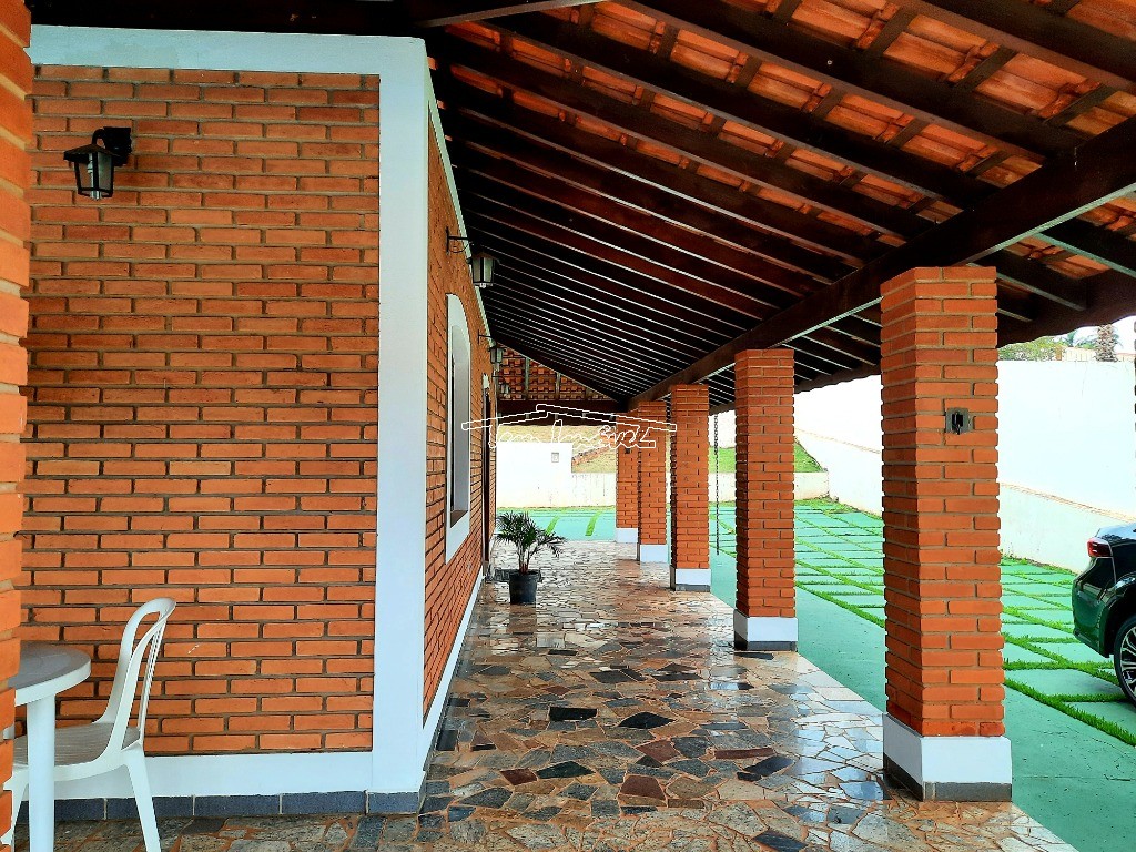 Fazenda à venda com 4 quartos, 376m² - Foto 2