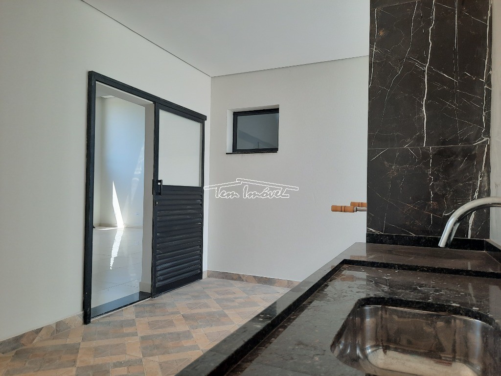 Casa à venda com 3 quartos, 170m² - Foto 9