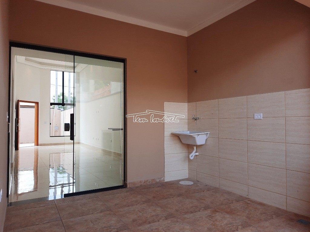 Casa à venda com 2 quartos, 70m² - Foto 9