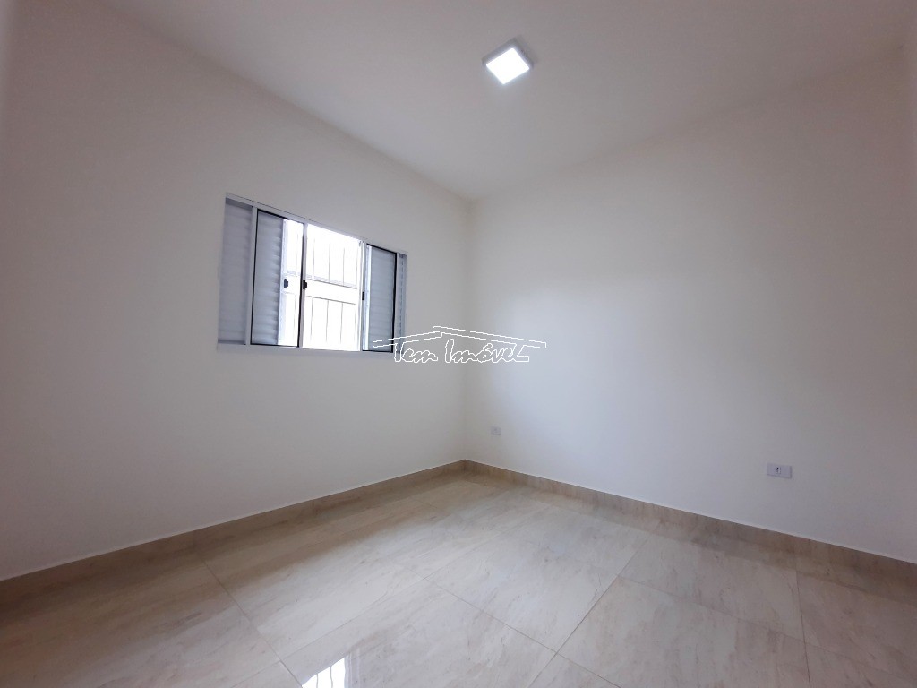 Casa à venda com 2 quartos, 70m² - Foto 14