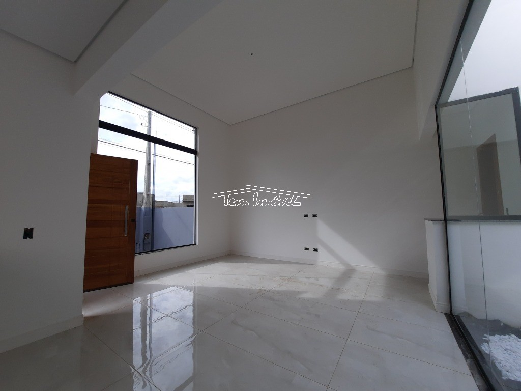 Casa à venda com 3 quartos, 111m² - Foto 4