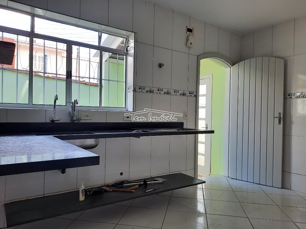 Casa à venda com 3 quartos, 190m² - Foto 11