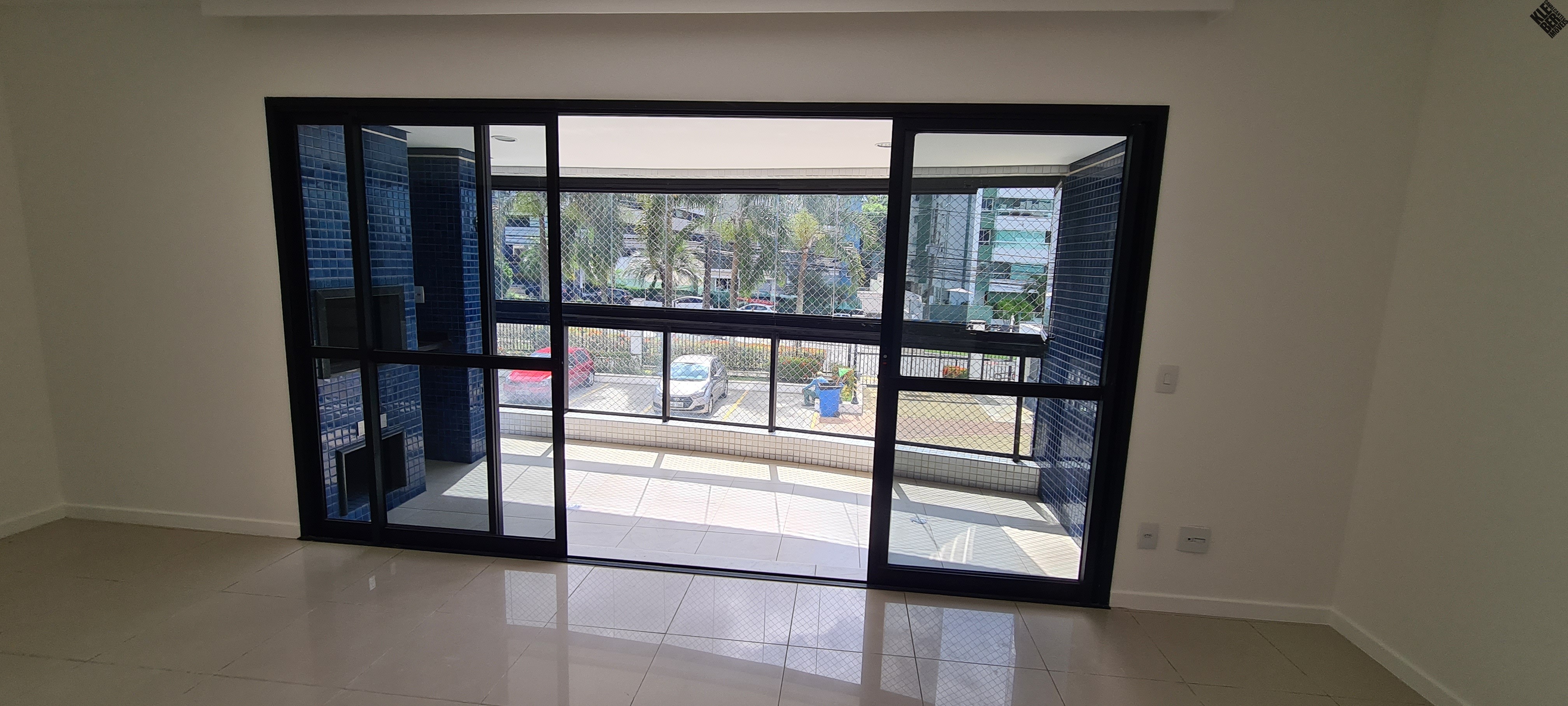 Apartamento para alugar com 3 quartos, 109m² - Foto 13