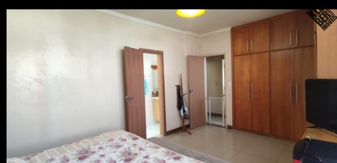 Apartamento à venda com 4 quartos, 208m² - Foto 16