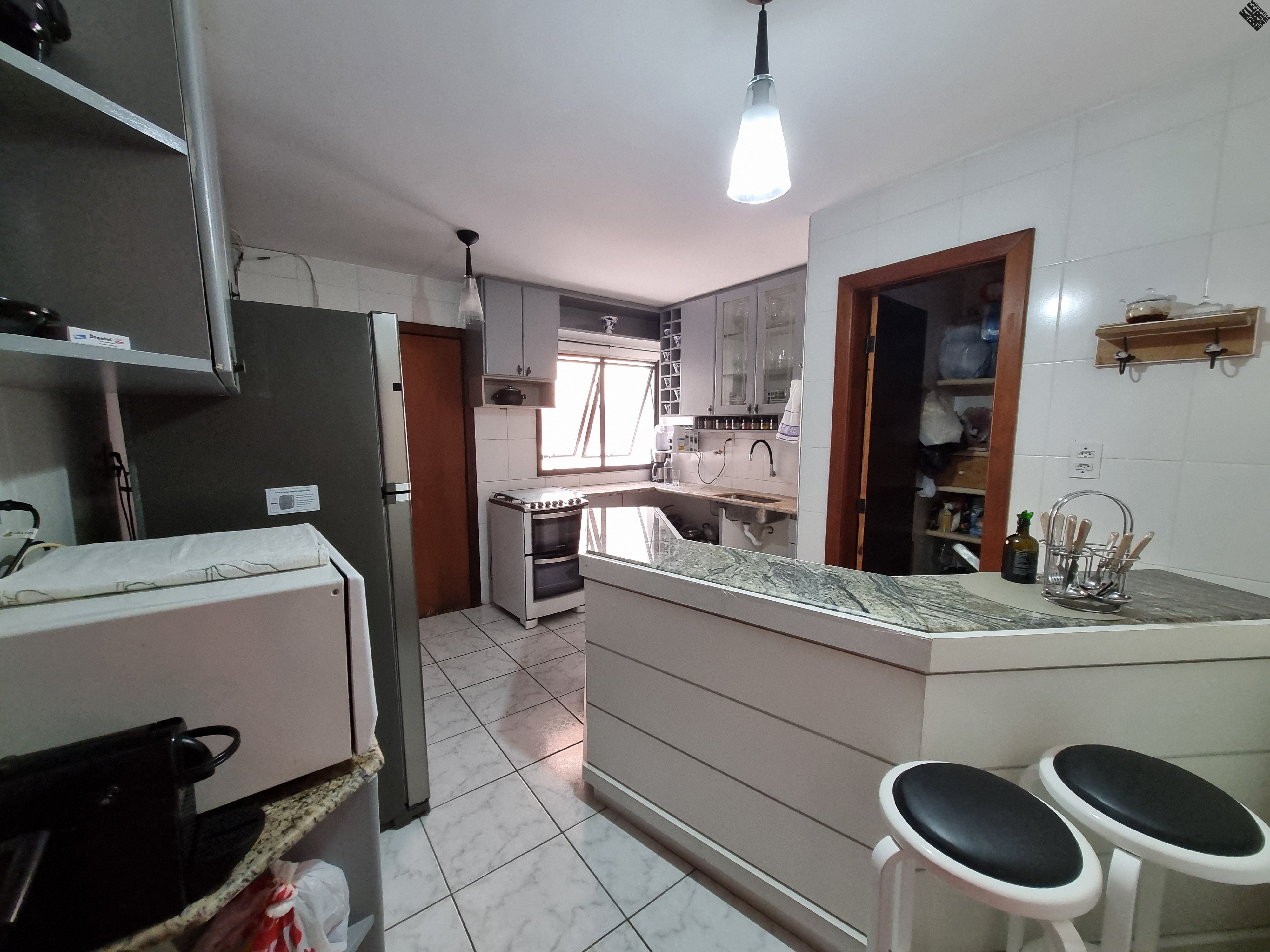 Apartamento à venda com 4 quartos, 214m² - Foto 15