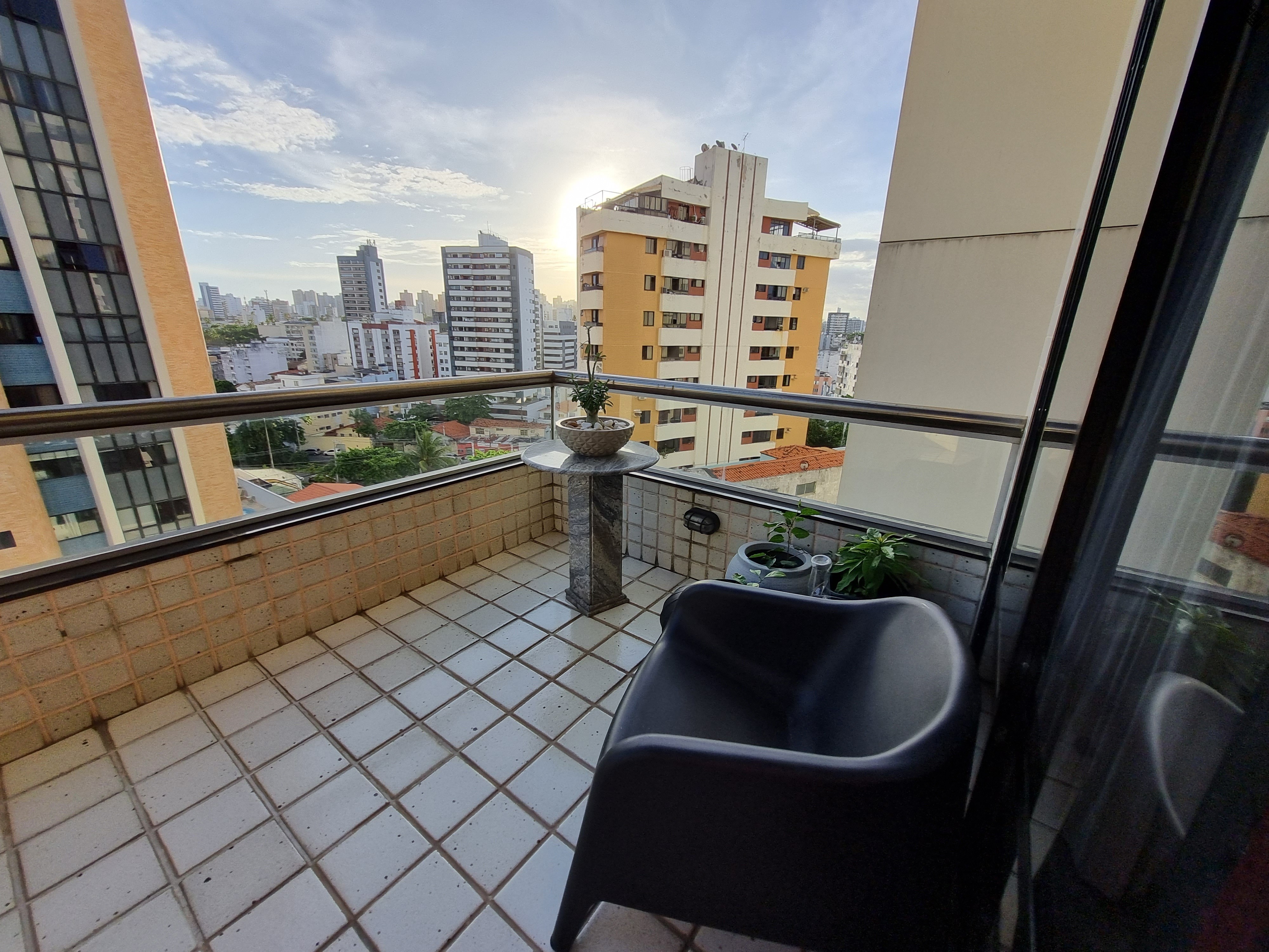 Apartamento à venda com 4 quartos, 214m² - Foto 7