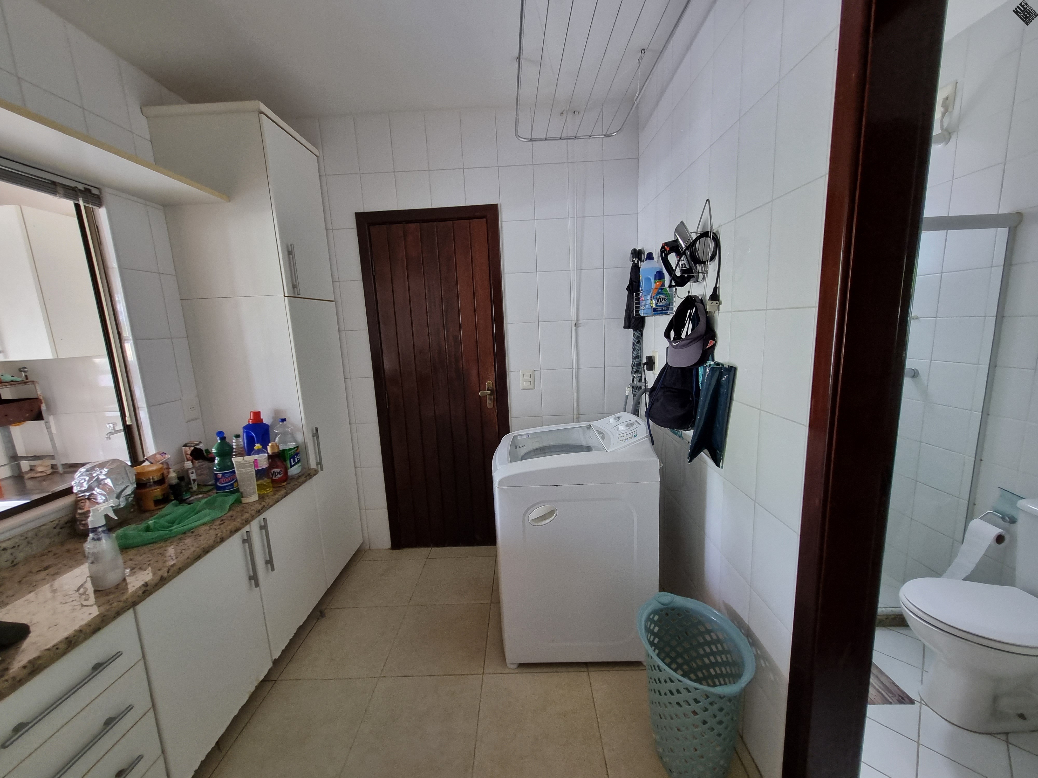 Casa à venda com 4 quartos, 210m² - Foto 29