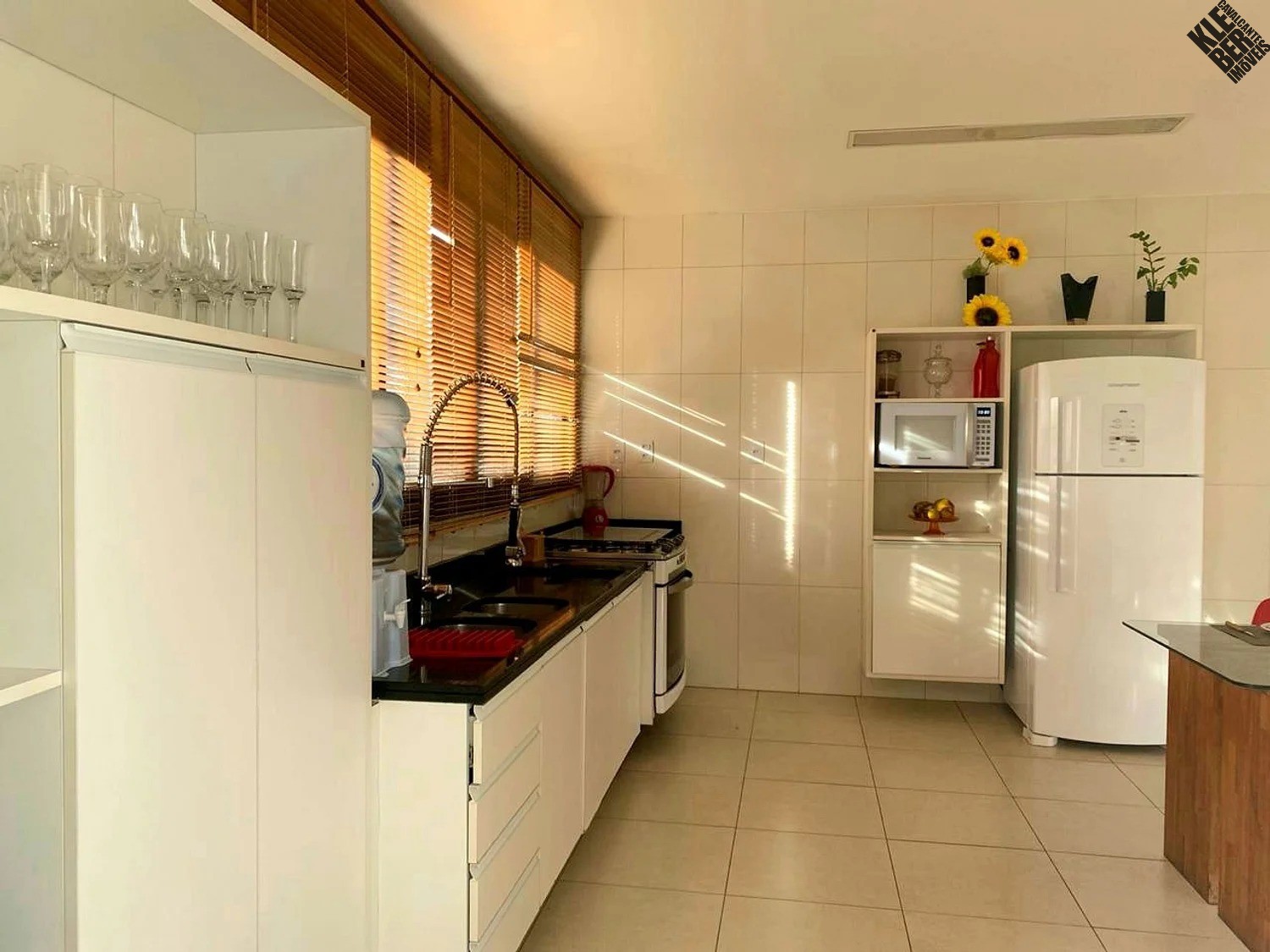 Casa à venda com 4 quartos, 300m² - Foto 26